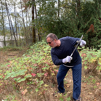 CFO Brett Lantz handles a machete like a pro!