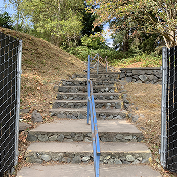 The stairwell was clear and safe for use to access the fields above. 